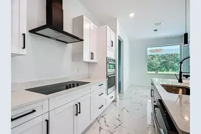 2105 Dorman Rock Place, Plant City, FL 33565 - Photo 11