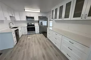 215 Red Maple Dr, Palm Harbor, FL 34684 - Photo 5