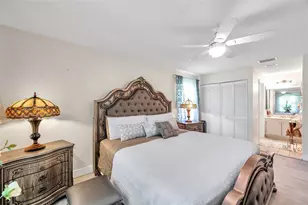 2182 Corinne Ct S, Saint Petersburg, FL 33712 - Photo 17