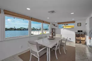 16137 4th St E, Redington Beach, FL 33708 - Photo 11