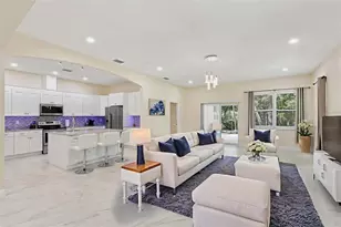 33433 Loop Ct, Webster, FL 33597 - Photo 9
