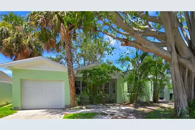 750 Bay Esplanade, Clearwater Beach, FL 33767 - Photo 1