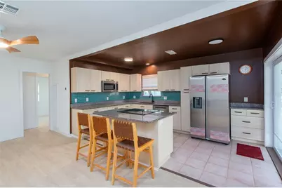 750 Bay Esplanade, Clearwater Beach, FL 33767 - Photo 5