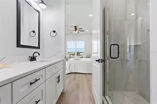 11605 1st St E, Treasure Island, FL 33706 - Photo 41