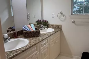 1124 Sunset Point Rd, Clearwater, FL 33755 - Photo 31