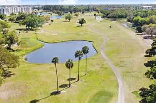 200 Country Club Dr, Largo, FL 33771 - Photo 3