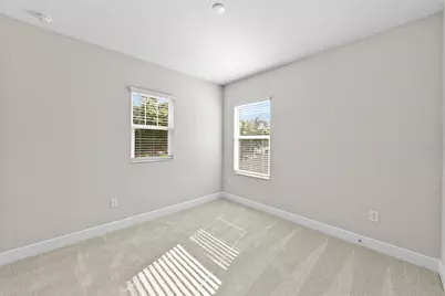6244 29th Street N, Saint Petersburg, FL 33702 - Photo 31