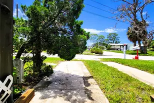 6975 Edgewater Dr, New Port Richey, FL 34652 - Photo 9