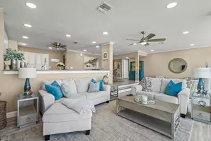 7600 Sun Island Dr S, South Pasadena, FL 33707 - Photo 15