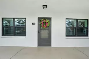 5085 1st St NE, Saint Petersburg, FL 33703 - Photo 1