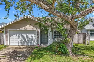 1822 Tall Pines Dr, Largo, FL 33771 - Photo 1