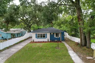 1720 SE Lambright St, Tampa, FL 33610 - Photo 1