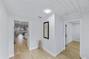 1720 SE Lambright St, Tampa, FL 33610 - Photo 21