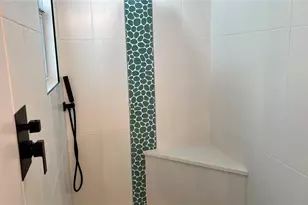 4000 Grove St S, Saint Petersburg, FL 33705 - Photo 17