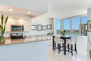 660 Island Way, Clearwater Beach, FL 33767 - Photo 3