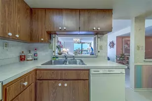 400 Island Way, Clearwater Beach, FL 33767 - Photo 11