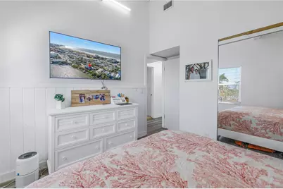 12016 Lagoon Ln, Treasure Island, FL 33706 - Photo 29