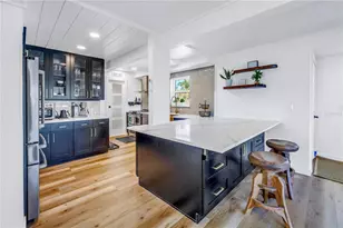 12016 Lagoon Ln, Treasure Island, FL 33706 - Photo 11