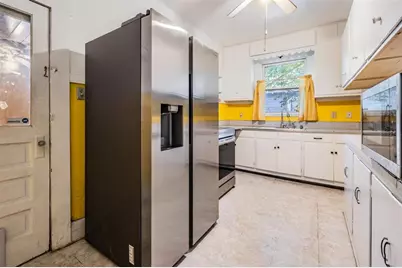 815 E Frierson Avenue, Tampa, FL 33603 - Photo 17