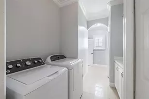 2323 W Cherry St, Tampa, FL 33607 - Photo 17