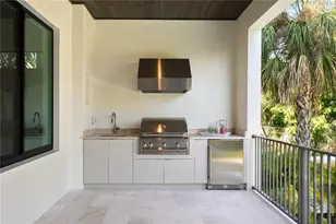 2606 N Dundee St, Tampa, FL 33629 - Photo 65