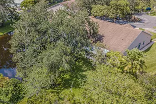 35219 Janine Dr, Zephyrhills, FL 33541 - Photo 41