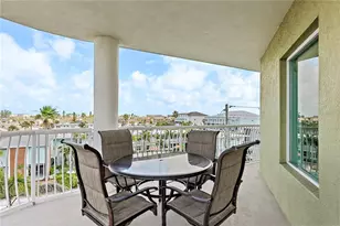 11605 Gulf Blvd, Treasure Island, FL 33706 - Photo 31