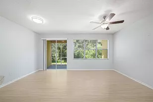 8118 Stone Path Way, Tampa, FL 33647 - Photo 9