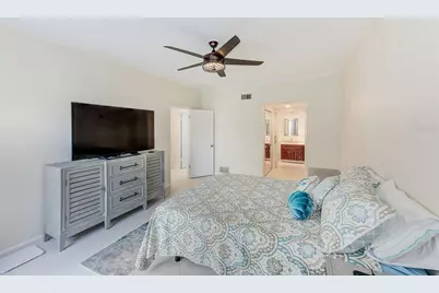 557 Pinellas Bayway S #303, Saint Petersburg, FL 33715 - Photo 11
