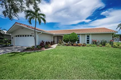 1979 Iowa Avenue NE, Saint Petersburg, FL 33703 - Photo 1