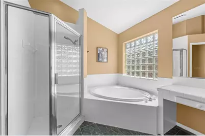 18908 Fairwood Court, Tampa, FL 33647 - Photo 27