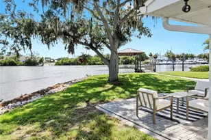 424 Doric Ct, Tarpon Springs, FL 34689 - Photo 55