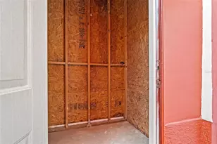 9042 Lake Chase Island Way, Tampa, FL 33626 - Photo 19