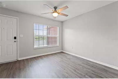 9042 Lake Chase Island Way, Tampa, FL 33626 - Photo 9