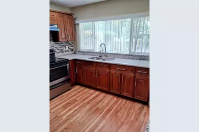 11721 Raintree Drive, Tampa, FL 33617 - Photo 3