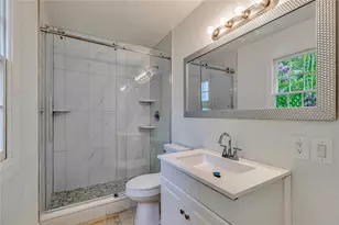 13718 Orange Sunset Dr, Tampa, FL 33618 - Photo 5