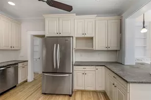 950 12th St N, Saint Petersburg, FL 33705 - Photo 19