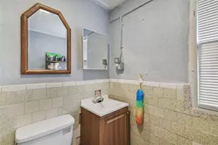 2402 N Highland Ave, Tampa, FL 33602 - Photo 17