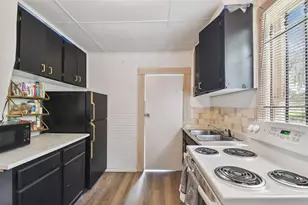 2402 N Highland Ave, Tampa, FL 33602 - Photo 29