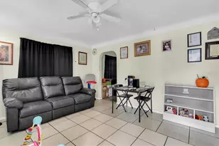 1900 45th St S, Saint Petersburg, FL 33711 - Photo 9