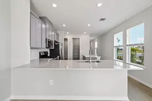 765 Steel Dr, Apollo Beach, FL 33572 - Photo 3