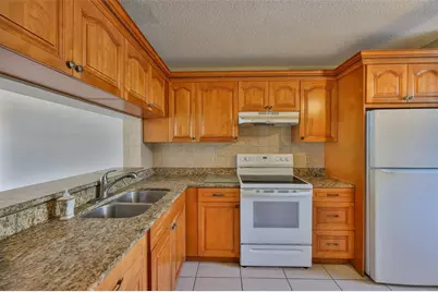 2424 W Tampa Bay Boulevard #L301, Tampa, FL 33607 - Photo 5