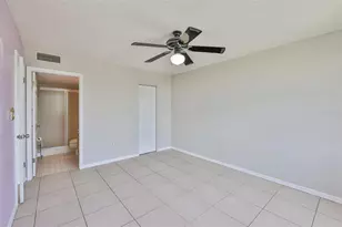 2424 W Tampa Bay Blvd, Tampa, FL 33607 - Photo 21