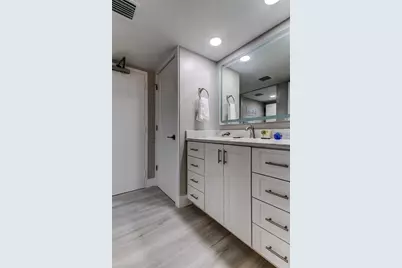 440 S Gulfview Boulevard #1205, Clearwater Beach, FL 33767 - Photo 23