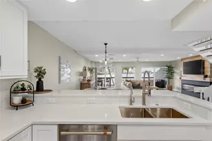 160 Marina Del Rey Ct, Clearwater Beach, FL 33767 - Photo 23