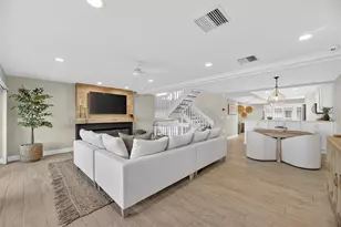 160 Marina Del Rey Ct, Clearwater Beach, FL 33767 - Photo 11