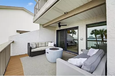 160 Marina Del Rey Court, Clearwater Beach, FL 33767 - Photo 33