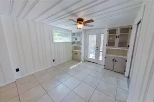 6374 Hampton Dr N, Saint Petersburg, FL 33710 - Photo 9