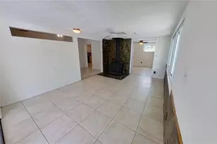 6374 Hampton Dr N, Saint Petersburg, FL 33710 - Photo 21