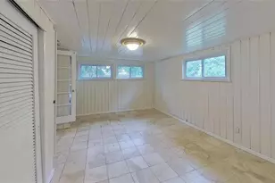 6374 Hampton Dr N, Saint Petersburg, FL 33710 - Photo 33